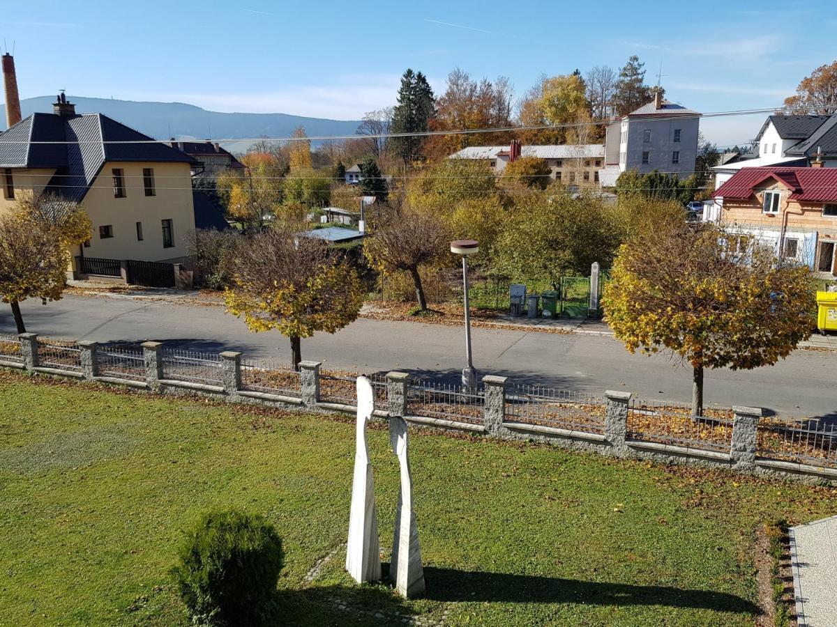 Kavarna A Penzion Reichl Králíky Exterior foto
